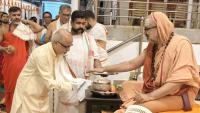 Teertha Vitarana; Picture Courtesy Shri Jaikishan Kandlur