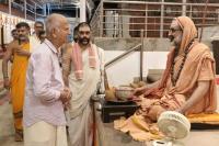 Teertha Vitarana; Picture Courtesy Shri Jaikishan Kandlur