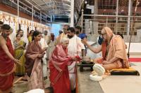 Teertha Vitarana; Picture Courtesy Shri Jaikishan Kandlur