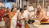 Teertha Vitarana; Picture Courtesy Shri Jaikishan Kandlur
