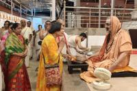 Teertha Vitarana; Picture Courtesy Shri Jaikishan Kandlur