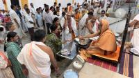 Teertha Vitarana; Picture Courtesy Shri Jaikishan Kandlur