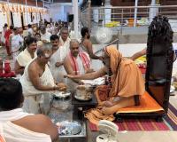 Teertha Vitarana; Picture Courtesy Shri Jaikishan Kandlur