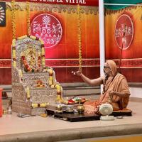 Shri Devi Pujana by HH Swamiji; Picture Courtesy Shri Jaikishan Kandlur