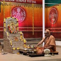 Shri Devi Pujana by HH Swamiji; Picture Courtesy Shri Jaikishan Kandlur