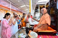 Teertha Vitarana; Picture Courtesy Shri Sadashiv Bana