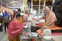 Memento distribution; Picture Courtesy Shri Praveen Vittal