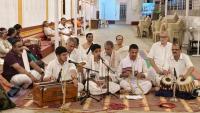 Shri Shiva Pujana by HH Swamiji; Picture Courtesy Shri Jaikishan Kandlur