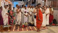 Shri Shiva Pujana by HH Swamiji; Picture Courtesy Shri Jaikishan Kandlur