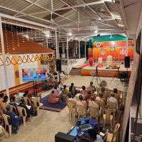 Shri Shiva Pujana by HH Swamiji; Picture Courtesy Shri Jaikishan Kandlur