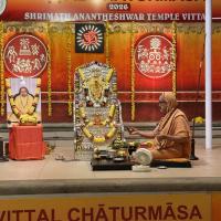 Shri Shiva Pujana by HH Swamiji; Picture Courtesy Shri Jaikishan Kandlur
