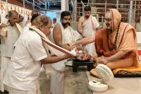 Teertha Vitarana; Picture Courtesy Shri Jaikishan Kandlur