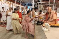 Teertha Vitarana; Picture Courtesy Shri Jaikishan Kandlur