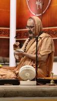 Shri Shiva Pujana by HH Swamiji; Picture Courtesy Shri Jaikishan Kandlur