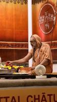 Shri Devi Pujana by HH Swamiji; Picture Courtesy Shri Jaikishan Kandlur