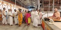 Teertha Vitarana; Picture Courtesy Shri Jaikishan Kandlur