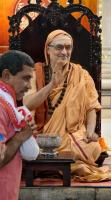 Teertha Vitarana and Shri Guru Paduka Pujana; Picture courtesy Shri Jaikishan Kandlur