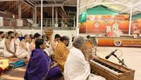Shri Shiva Pujana by HH Swamiji; Picture Courtesy Shri Jaikishan Kandlur