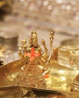 Shri Devi Pujana by HH Swamiji; Picture courtesy Shri Ganesh Damble