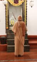 Shri Devi Pujana by HH Swamiji; Picture courtesy Shri Ganesh Damble