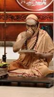 Shri Shiva Pujana by HH Swamiji; Picture courtesy Shri Jaikishan Kandlur