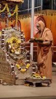 Shri Shiva Pujana by HH Swamiji; Picture courtesy Shri Jaikishan Kandlur