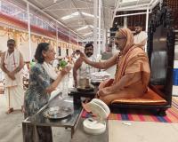 Teertha Vitarana; Picture Courtesy Shri Jaikishan Kandlur