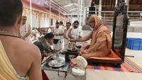 Teertha Vitarana; Picture Courtesy Shri Jaikishan Kandlur