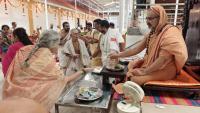 Teertha Vitarana; Picture Courtesy Shri Jaikishan Kandlur