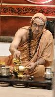 Shri Devi Pujana by HH Swamiji; Picture Courtesy Shri Jaikishan Kandlur
