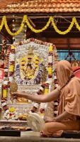 Shri Devi Pujana by HH Swamiji; Picture Courtesy Shri Jaikishan Kandlur