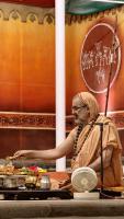 Shri Devi Pujana by HH Swamiji; Picture Courtesy Shri Jaikishan Kandlur