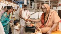 Shri Devi Pujana by HH Swamiji; Picture Courtesy Shri Jaikishan Kandlur