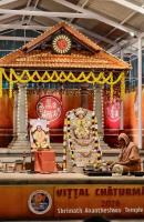 Shri Shiva Pujana by HH Swamiji; Picture Courtesy Shri Jaikishan Kandlur