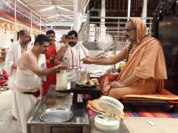Teertha Vitarana; Picture Courtesy Shri Jaikishan Kandlur