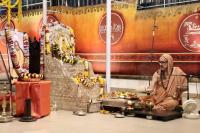 Shri Devi Pujana by HH Swamiji; Picture Courtesy Shri Jaikishan Kandlur