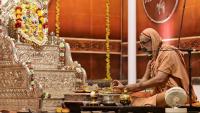 Shri Shiva Pujana by HH Swamiji; Picture Courtesy Shri Jaikishan Kandlur