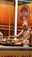 Shri Shiva Pujana by HH Swamiji; Picture Courtesy Shri Jaikishan Kandlur