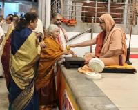 Tirtha Vitarana; Picture Courtesy Shri Jaikishan Kandlur