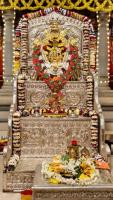 Tirtha Vitarana; Picture Courtesy Shri Jaikishan Kandlur