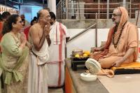 Teertha Vitarana; Picture Courtesy Shri Jaikishan Kandlur