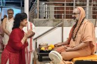 Teertha Vitarana; Picture Courtesy Shri Jaikishan Kandlur