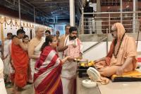 Teertha Vitarana; Picture Courtesy Shri Jaikishan Kandlur
