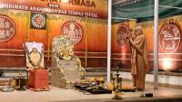 Shri Shiva Pujana by HH Swamiji; Picture Courtesy Shri Jaikishan Kandlur