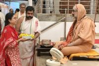 Teertha Vitarana; Picture Courtesy Shri Jaikishan Kandlur