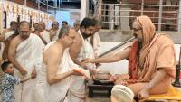Teertha Vitarana; Picture Courtesy Shri Jaikishan Kandlur