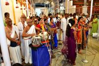 Swagat Geet by Ved Vjay Bhat and mandali; Picture courtesy Shri Sadashiv Bana