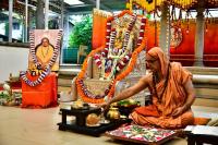 Mandala Puja & Shri Vedavyasa Puja by HH Swamiji; Picture courtesy Shri Sadashiv Bana