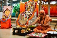 Mandala Puja & Shri Vedavyasa Puja by HH Swamiji; Picture courtesy Shri Sadashiv Bana