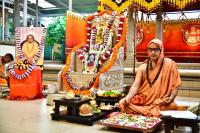 Mandala Puja & Shri Vedavyasa Puja by HH Swamiji; Picture courtesy Shri Sadashiv Bana
